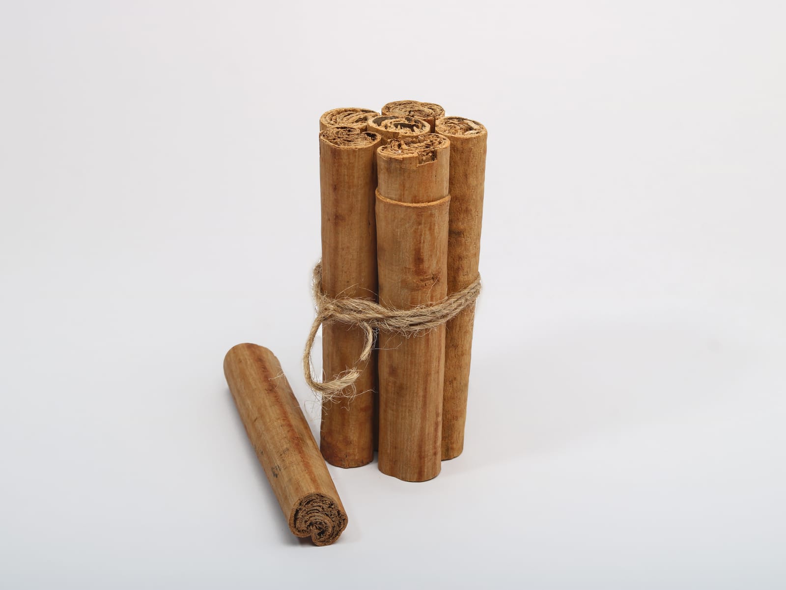 Ceylon cinnamon H1